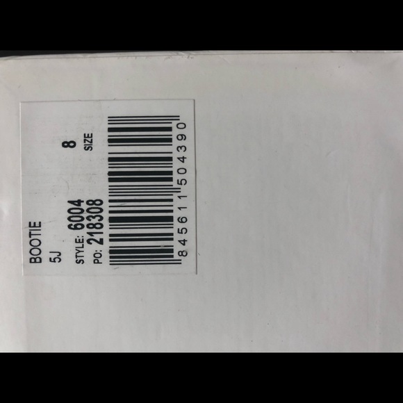 Stunning Fall Booties! - Picture 2 of 4